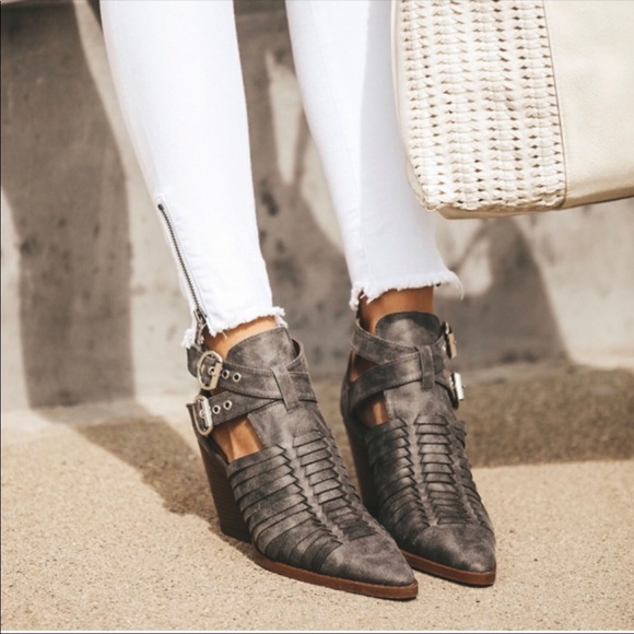 ARRIVED “Charlotte” Western ankle bootie - Picture 5 of 5